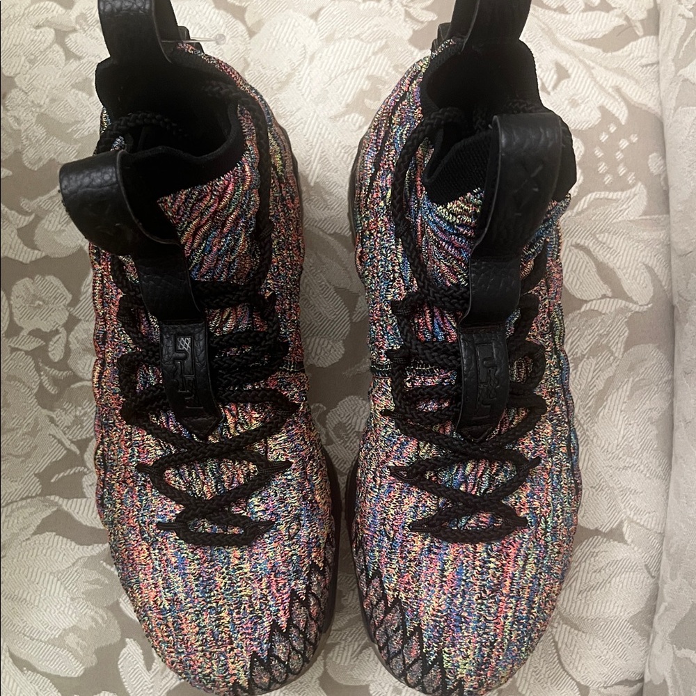 Nike Multicolor Knit Women's Shoes